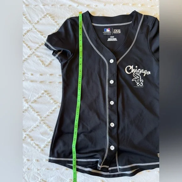 Chicago White Sox Black Button-Up Jersey - Picture 3 of 6